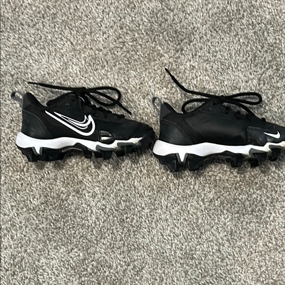 Nike Force Trout 9 Keystone
Big Kids' Baseball Cleats - Picture 2 of 11